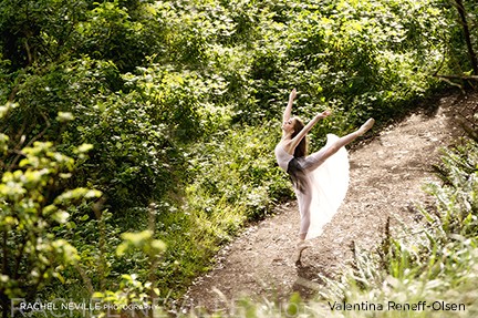outdoor dance photos forest in NYC dance photographer Rachel Neville