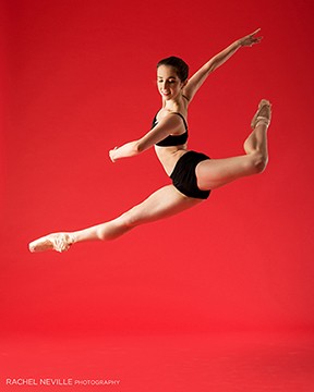 Alicia Fotnio dancer black two piece leotard pointe shoes Rachel Neville dance audition photographer